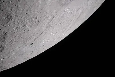 Artemis II photo ART002-E-10351: The lunar far side near Vavilov, from 7,908 km
