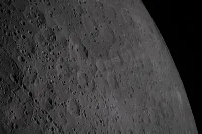 Artemis II photo ART002-E-19127: The lunar far side near Korolev, from 7,202 km