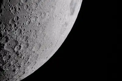 Artemis II photo ART002-E-19135: The lunar far side near Korolev, from 7,184 km