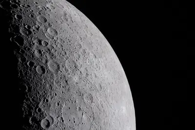 Artemis II photo ART002-E-19147: The lunar far side near Korolev, from 6,982 km