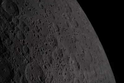 Artemis II photo ART002-E-19166: The lunar far side near Korolev, from 6,899 km