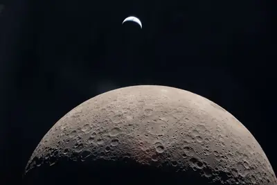 Artemis II photo ART002-E-19204: Earthset at 22:31 UTC: Earth sinking behind the Moon