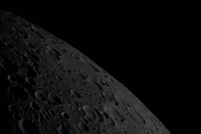 Artemis II photo ART002-E-19220: Earthset at 22:32 UTC: Earth sinking behind the Moon