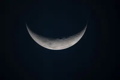 Artemis II photo ART002-E-19591: Looking back at the Moon, 72,360 km behind