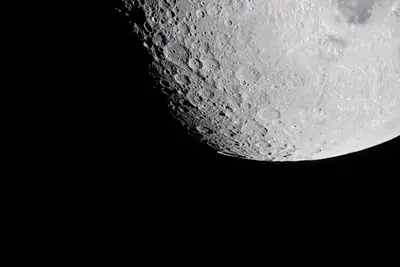 Artemis II photo ART002-E-19637: The Moon on approach, 12,694 km away