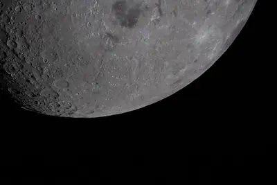 Artemis II photo ART002-E-19878: The Moon on approach, 12,492 km away
