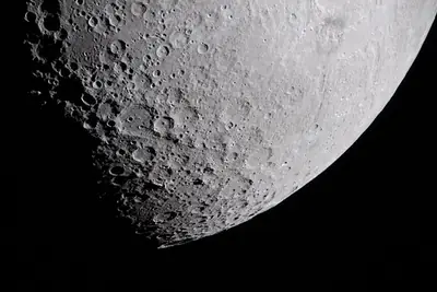Artemis II photo ART002-E-20386: The lunar far side near Hertzsprung, from 9,101 km