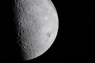 Artemis II photo ART002-E-20806: The lunar far side near Vavilov, from 8,401 km
