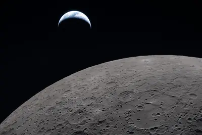 Artemis II photo ART002-E-21015: Earthset at 22:37 UTC: Earth sinking behind the Moon
