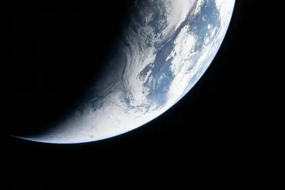 Artemis II photo ART002-E-23292: Earth from high orbit, 70,100 km up
