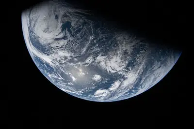 Artemis II photo ART002-E-23477: Earth from high orbit, 44,007 km up