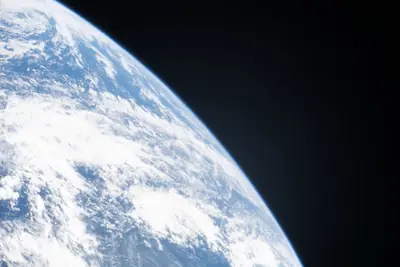Artemis II photo ART002-E-23568: Earth from high orbit, 35,420 km up