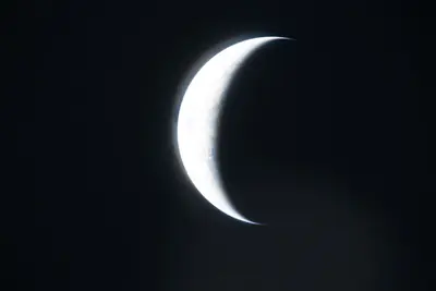 Artemis II photo ART002-E-24009: The Moon ahead, 134,303 km away