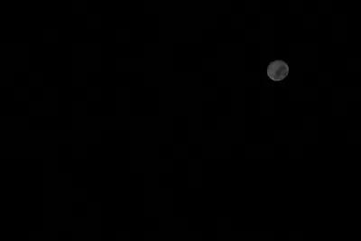 Artemis II photo ART002-E-24203: The Moon ahead, 60,362 km away