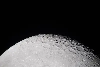 Artemis II photo ART002-E-24237: The Moon on approach, 21,711 km away