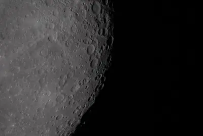 Artemis II photo ART002-E-24256: The Moon on approach, 21,683 km away