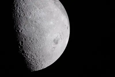 Artemis II photo ART002-E-24828: The lunar far side near Hertzsprung, from 9,129 km