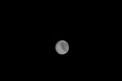 Artemis II photo ART002-E-25801: The Moon ahead, 67,075 km away
