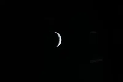 Artemis II photo ART002-E-4458: Earth from 230,863 km, on the way to the Moon