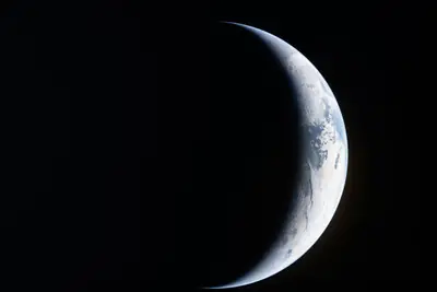 Artemis II photo ART002-E-4461: Earth from 230,929 km, on the way to the Moon