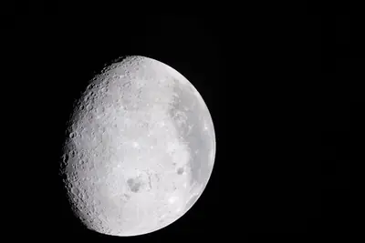 Artemis II photo ART002-E-9618: The Moon on approach, 14,309 km away