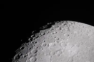 Artemis II photo ART002-E-9772: The Moon on approach, 14,257 km away